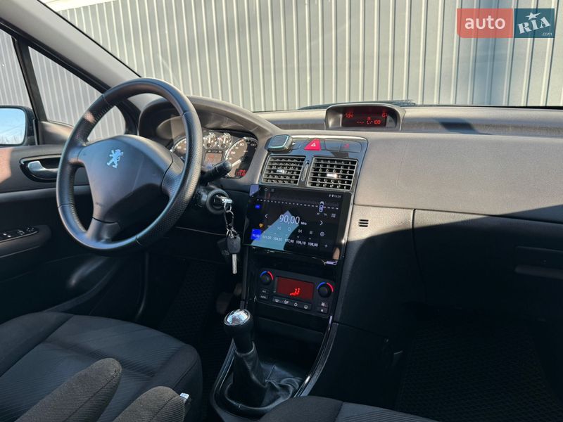 Хэтчбек Peugeot 307 2006 в Стрые