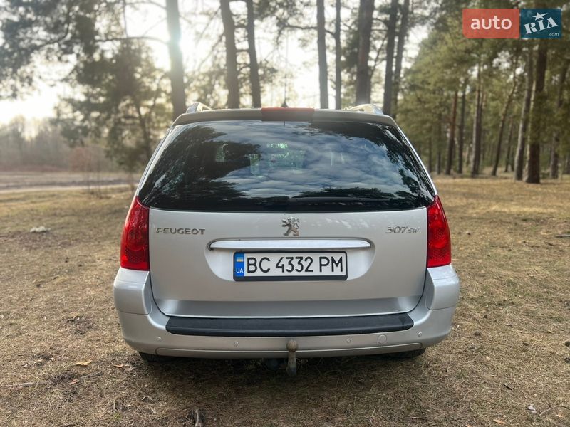 Универсал Peugeot 307 2006 в Великих Мостах