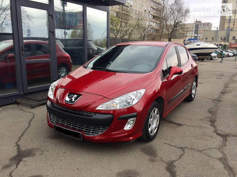 Хэтчбек Peugeot 308 2010 в Киеве