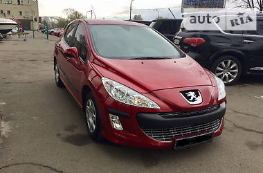 Хэтчбек Peugeot 308 2010 в Киеве