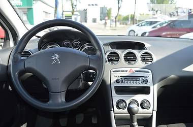 Хэтчбек Peugeot 308 2013 в Киеве