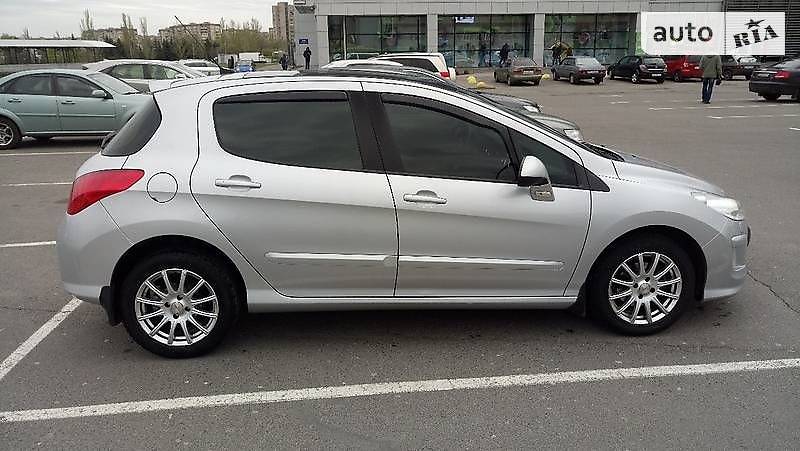 Хэтчбек Peugeot 308 2009 в Киеве