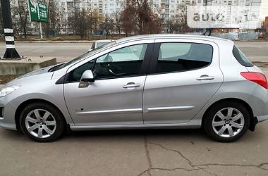 Хэтчбек Peugeot 308 2014 в Сумах