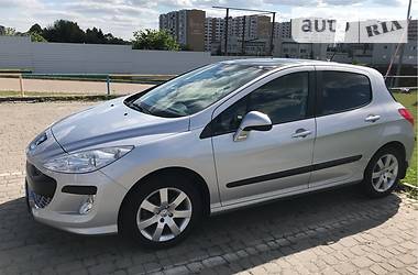 Хэтчбек Peugeot 308 2009 в Львове