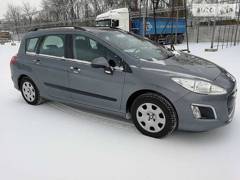 Універсал Peugeot 308 2011 в Рівному