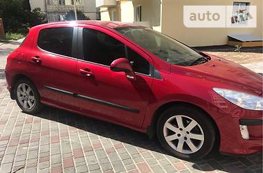 Хэтчбек Peugeot 308 2010 в Полтаве