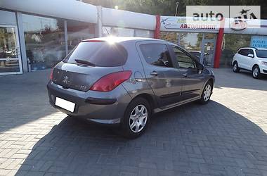 Хэтчбек Peugeot 308 2010 в Днепре