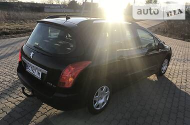 Универсал Peugeot 308 2010 в Стрые