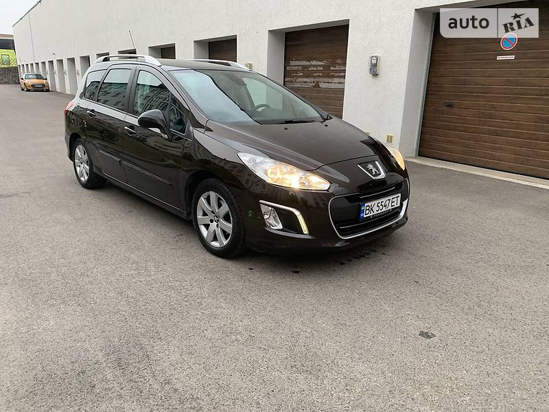 Універсал Peugeot 308 2012 в Рівному