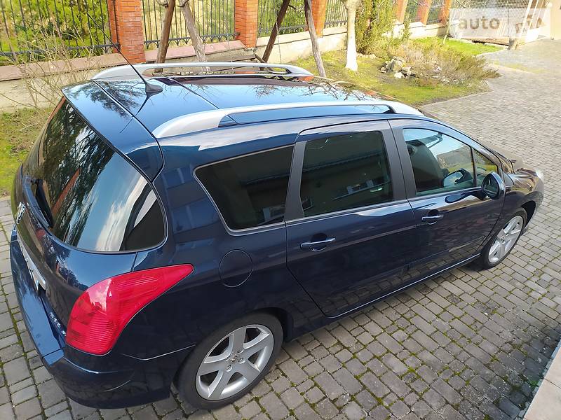 Універсал Peugeot 308 2010 в Івано-Франківську