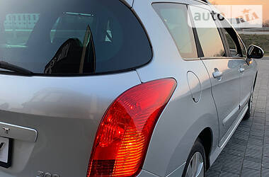 Універсал Peugeot 308 2009 в 