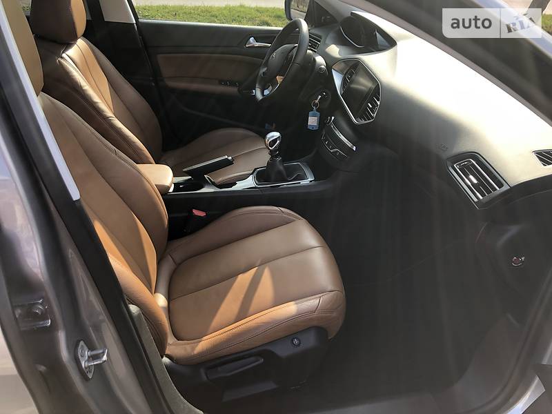 Універсал Peugeot 308 2014 в Бродах