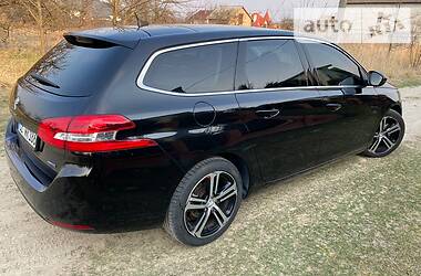 Универсал Peugeot 308 2014 в Львове