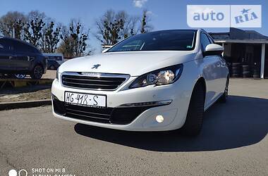 Универсал Peugeot 308 2015 в Бродах