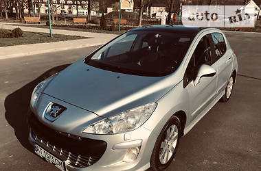Хетчбек Peugeot 308 2008 в 