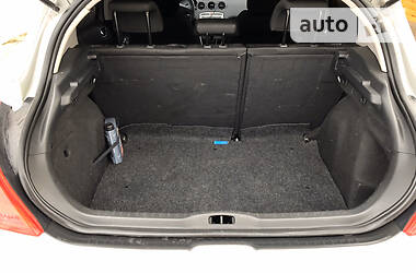 Хетчбек Peugeot 308 2013 в 