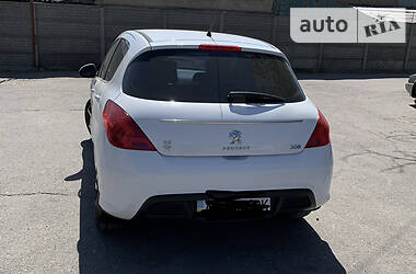 Хэтчбек Peugeot 308 2012 в Белой Церкви