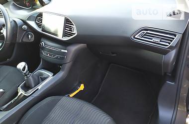 Універсал Peugeot 308 2014 в 