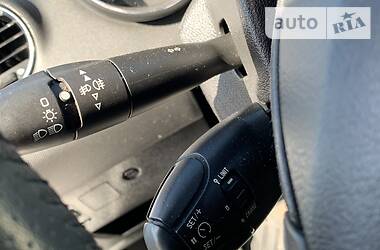 Хетчбек Peugeot 308 2011 в 