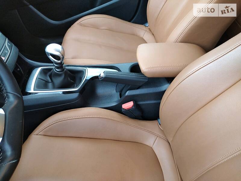 Універсал Peugeot 308 2015 в Стрию