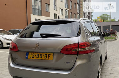 Универсал Peugeot 308 2014 в Стрые