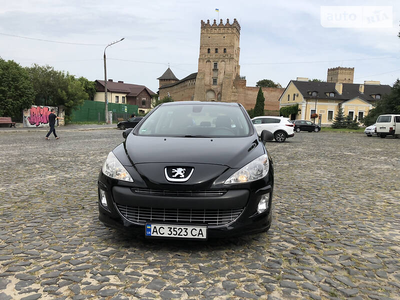 Хетчбек Peugeot 308 2010 в Луцьку