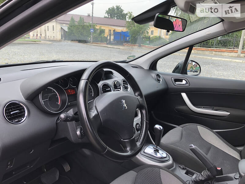 Хетчбек Peugeot 308 2010 в Луцьку