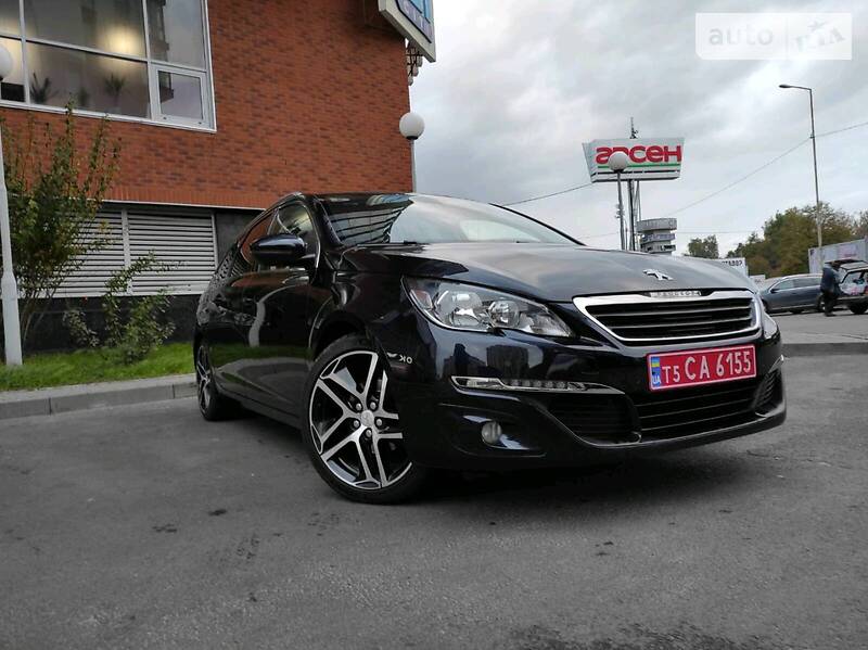 Универсал Peugeot 308 2015 в Львове