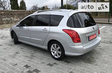 Универсал Peugeot 308 2010 в Стрые