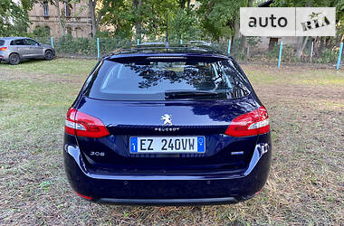 Универсал Peugeot 308 2015 в Умани