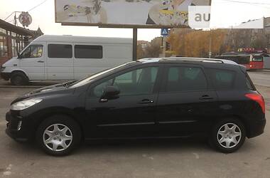 Универсал Peugeot 308 2010 в Тернополе