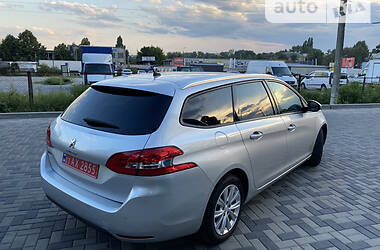 Универсал Peugeot 308 2015 в Днепре