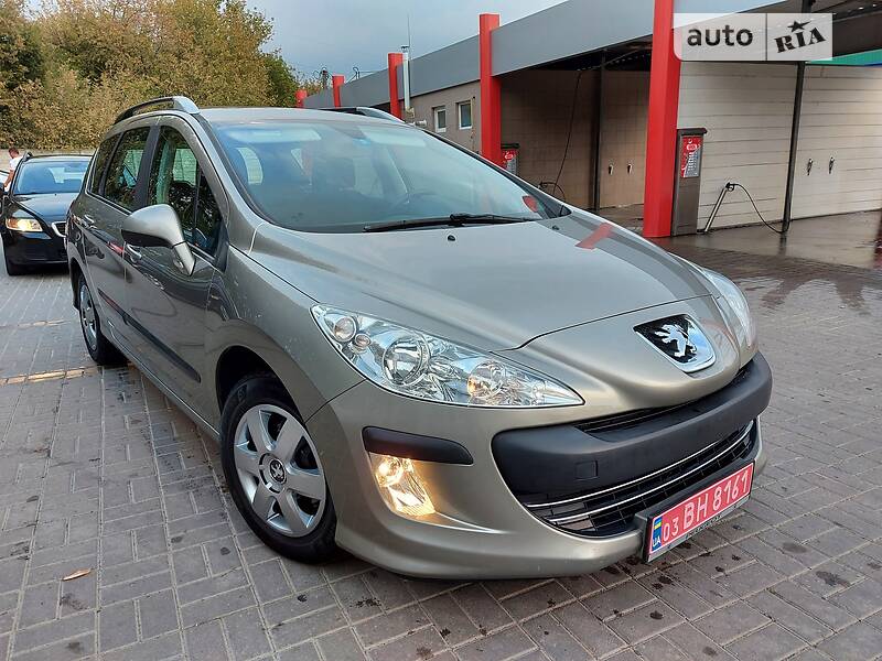 Универсал Peugeot 308 2011 в Ровно