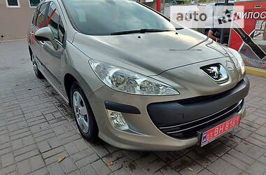 Универсал Peugeot 308 2011 в Ровно