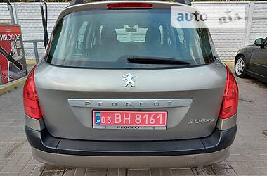 Универсал Peugeot 308 2011 в Ровно