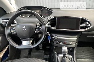 Универсал Peugeot 308 2015 в Днепре