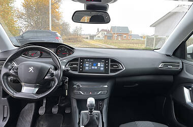 Универсал Peugeot 308 2015 в Черновцах