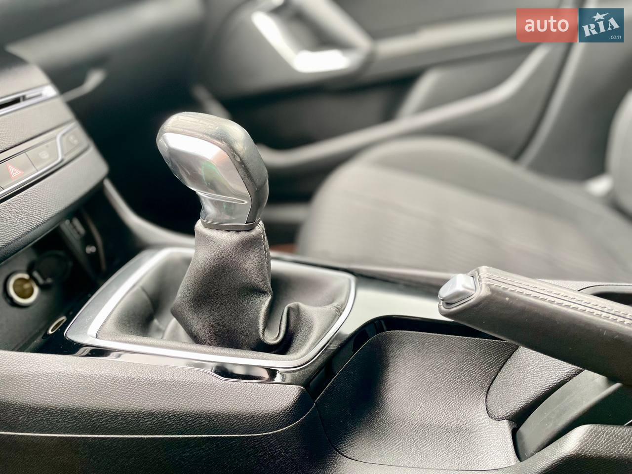 2015 Peugeot 308 - мініатюра 27