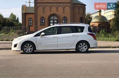 Универсал Peugeot 308 2013 в 