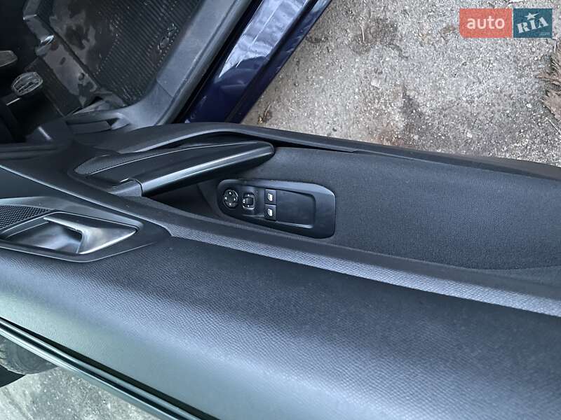 Хетчбек Peugeot 308 2015 в Одесі