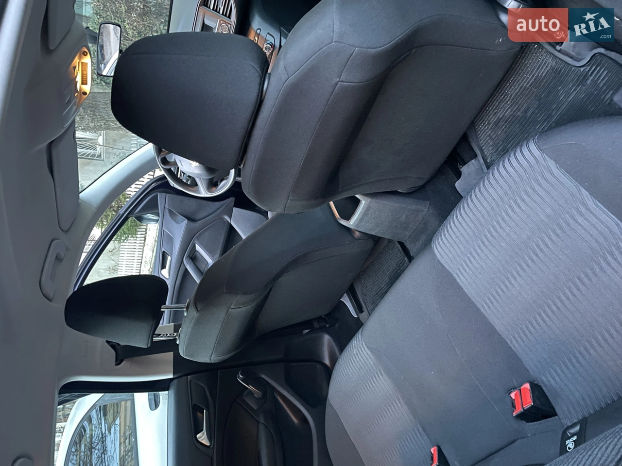 2015 Peugeot 308 - мініатюра 17
