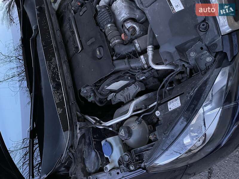 Хетчбек Peugeot 308 2015 в Одесі