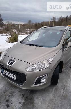 Универсал Peugeot 308 2012 в Бродах