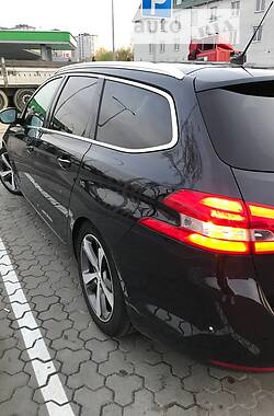 Универсал Peugeot 308 2015 в Киеве