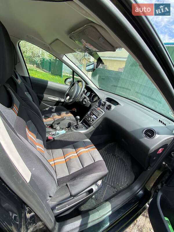 Універсал Peugeot 308 2011 в Полтаві