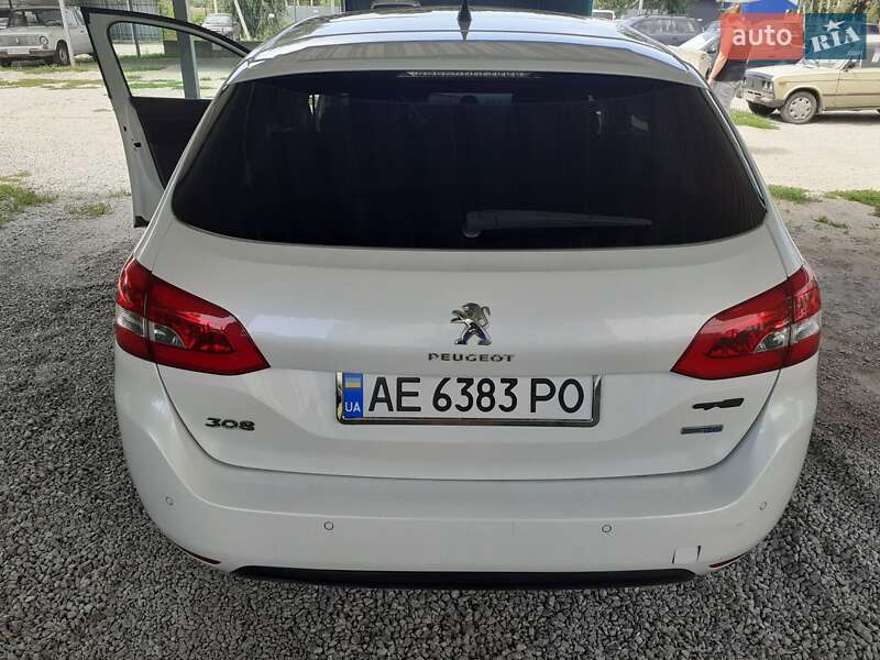 Универсал Peugeot 308 2014 в Павлограде