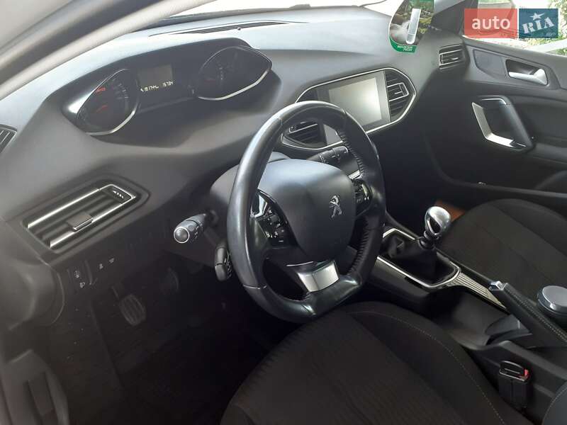 Универсал Peugeot 308 2014 в Павлограде