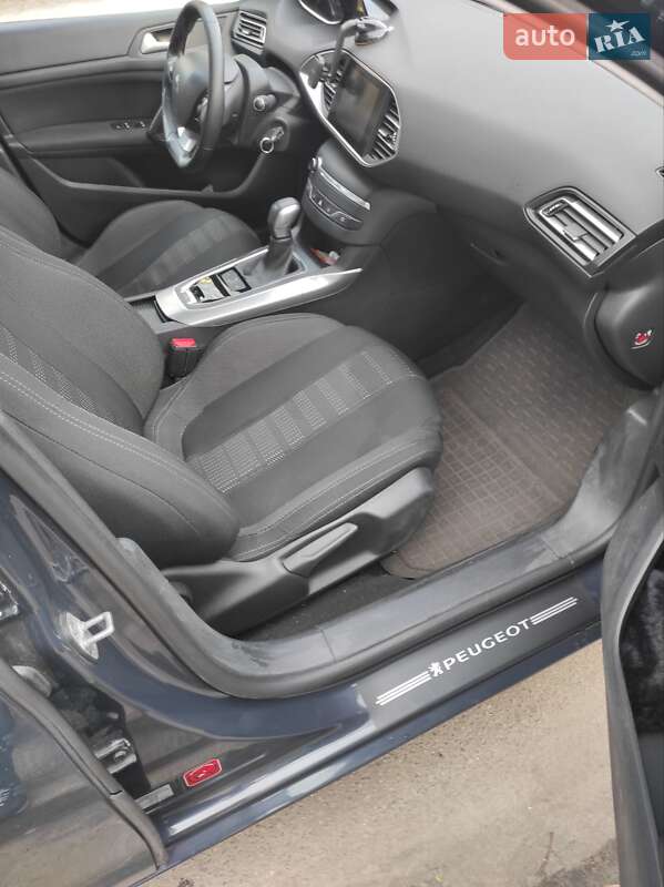 Універсал Peugeot 308 2015 в Києві