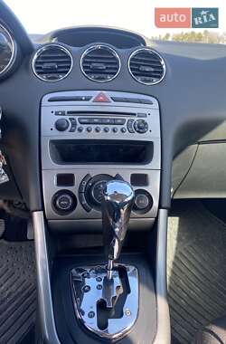 Хэтчбек Peugeot 308 2011 в Киеве