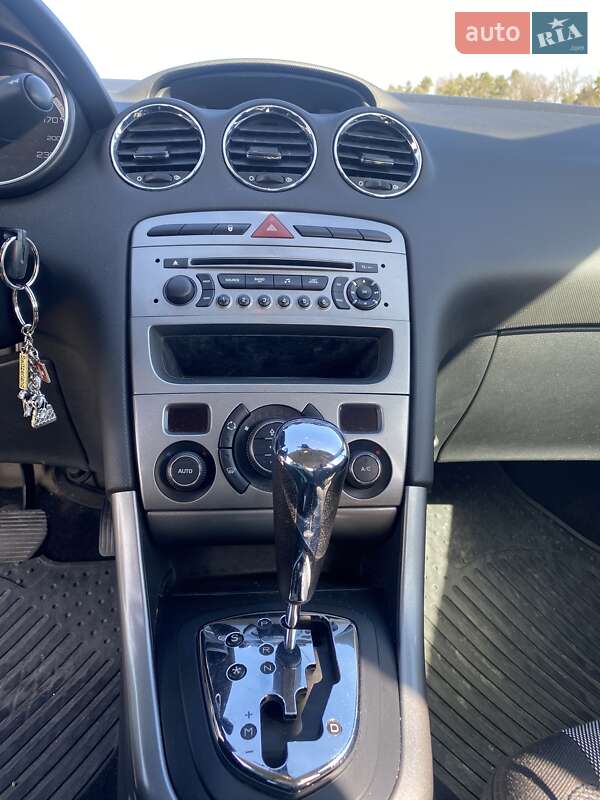Хэтчбек Peugeot 308 2011 в Киеве фото 9 Хэтчбек Peugeot 308 2011 в Киеве